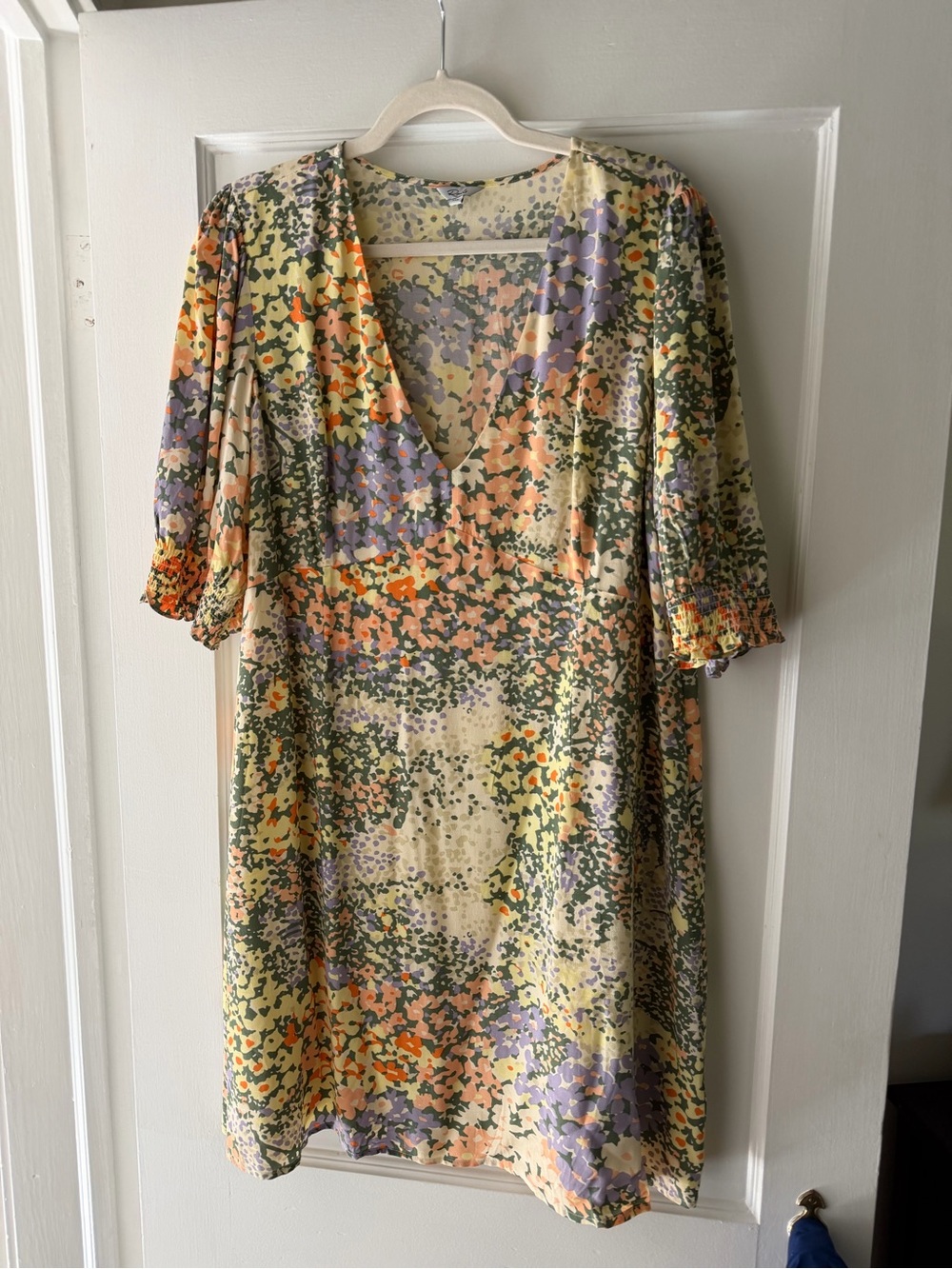 Floral Print V-Neck Short Sleeve Dress in Pastel Mix